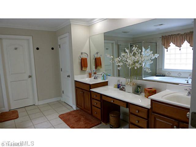 5406 Effieham Street Oak Ridge, NC 27310 - Photo 10 of 16 Master Bath/Spa.