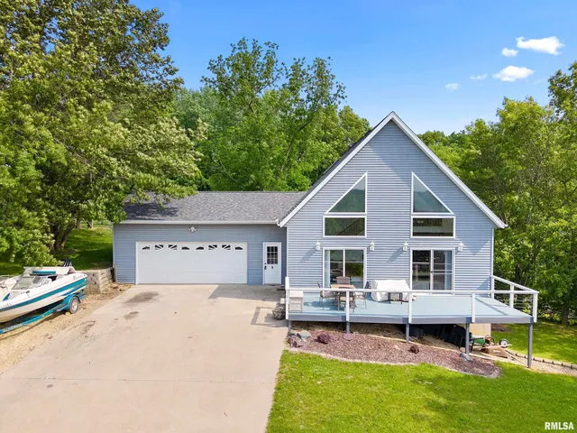 $274,900 | 161 Lakecrest Place, Dahinda, IL 61428