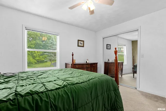 $274,900 | 161 Lakecrest Place, Dahinda, IL 61428