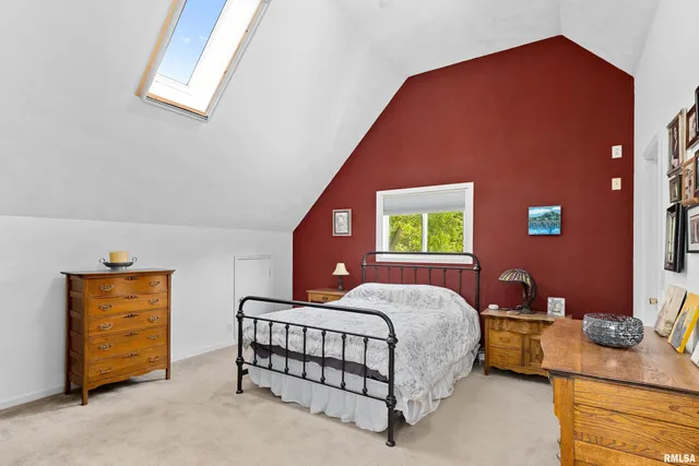 $274,900 | 161 Lakecrest Place, Dahinda, IL 61428