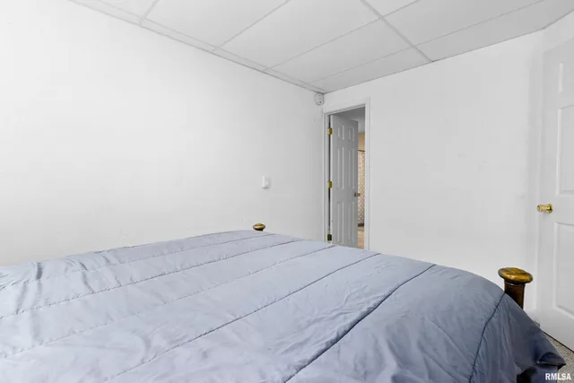 $274,900 | 161 Lakecrest Place, Dahinda, IL 61428