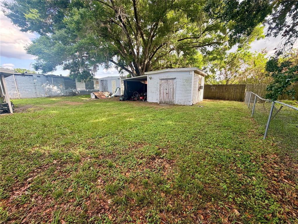 104 Cavalier Road Winter Haven, FL 33880 - Photo 6 of 27