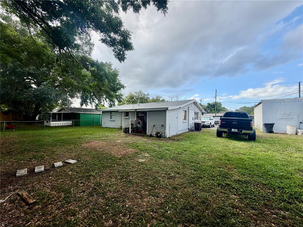 104 Cavalier Road Winter Haven, FL 33880 - Photo 7 of 27