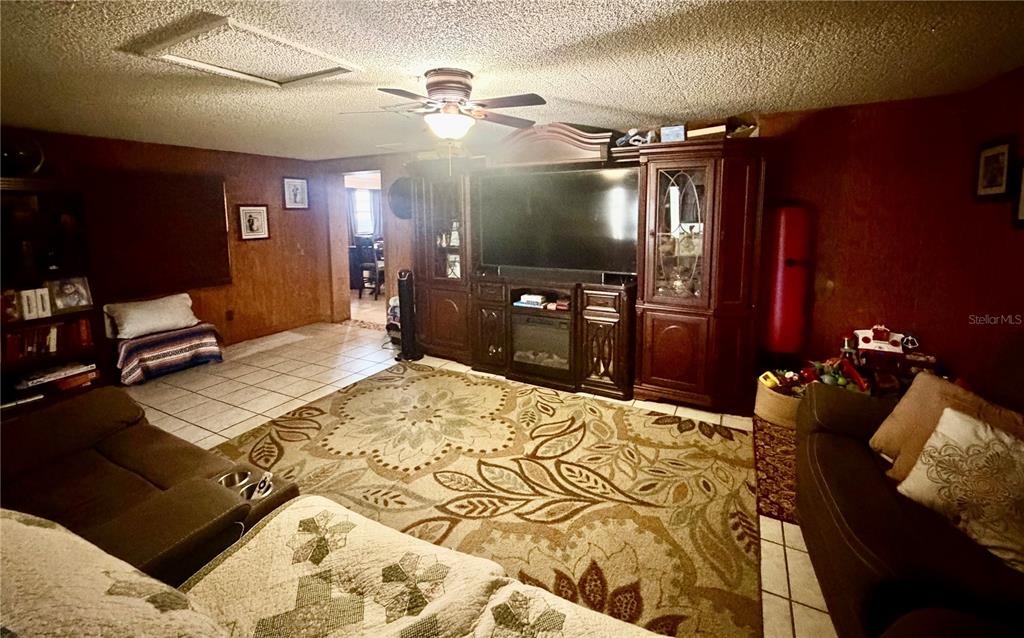 104 Cavalier Road Winter Haven, FL 33880 - Photo 8 of 27