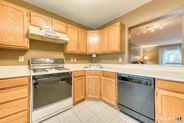 $259,000 | 154 Cypress Court, Torrington, CT 06790