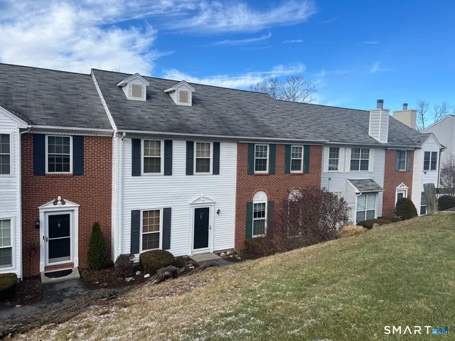 $259,000 | 154 Cypress Court, Torrington, CT 06790