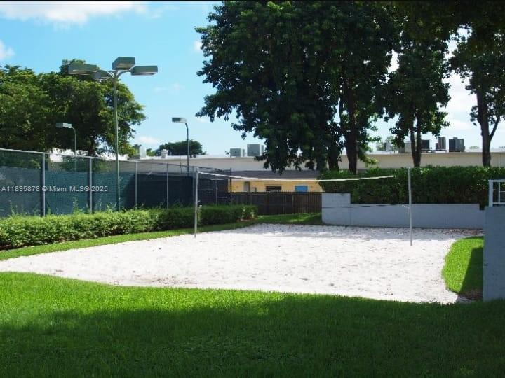 13814 Southwest 149th Cir Lane, Unit 362 Miami, FL 33186 - Photo 14 of 19 a view of backyard with sitting area