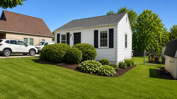 $150,000 | 5301 West Lane, McCullom Lake, IL 60050