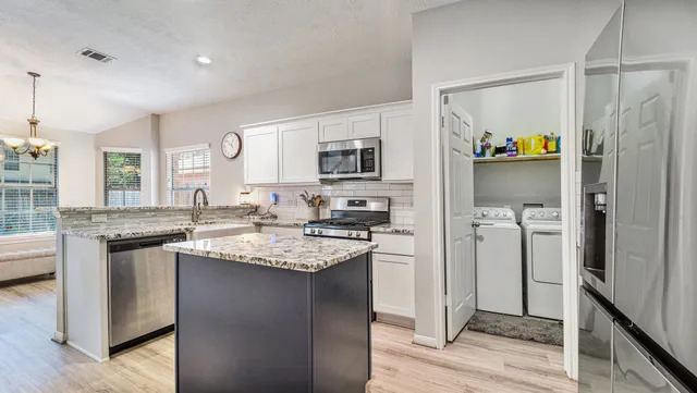 $2,250 | 16215 Cairngorm Avenue, Houston, TX 77095