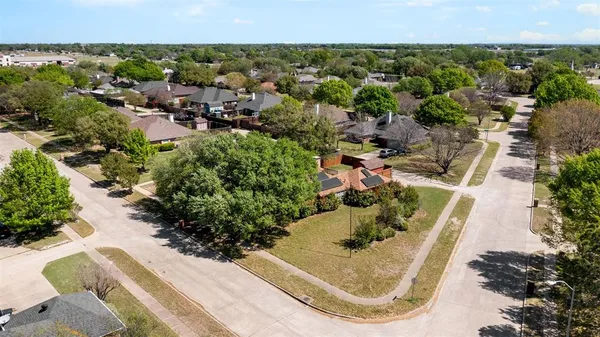 $317,777 | 201 Brian Way, Red Oak, TX 75154