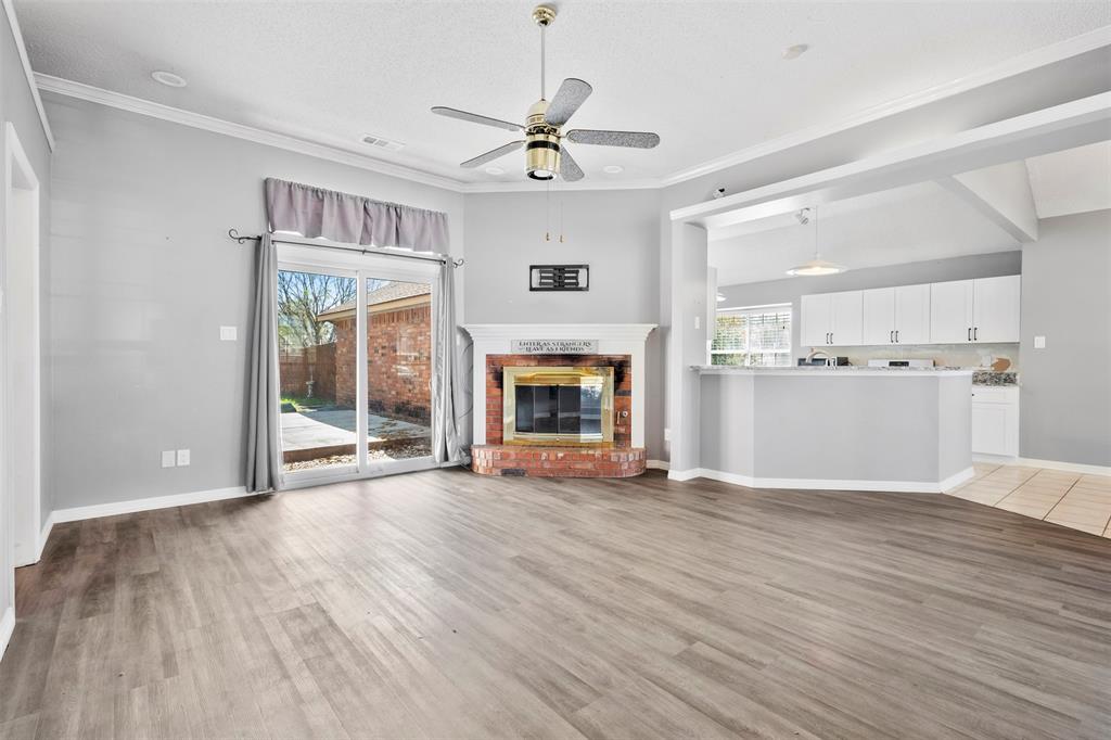 201 Brian Way Red Oak, TX 75154 - Photo 33 of 33 Open floorplan with newer paint and flooring