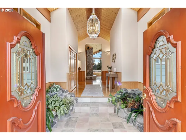 $2,300,000 | 6485 Highway 35, Mount Hood Parkdale, OR 97041