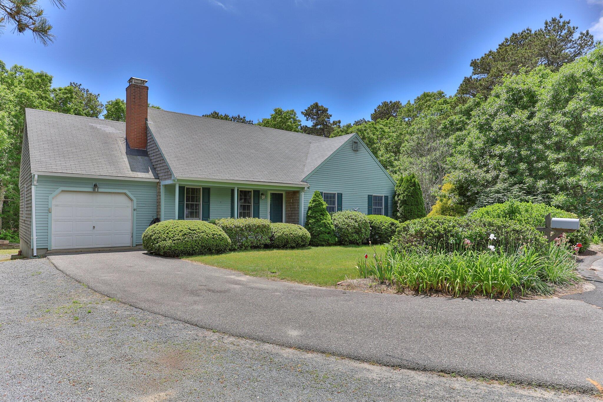 43 Spruce Grove Road Harwich, MA 02645 - Photo 4 of 41 3-web-or-mls-43-spruce-grove-rd