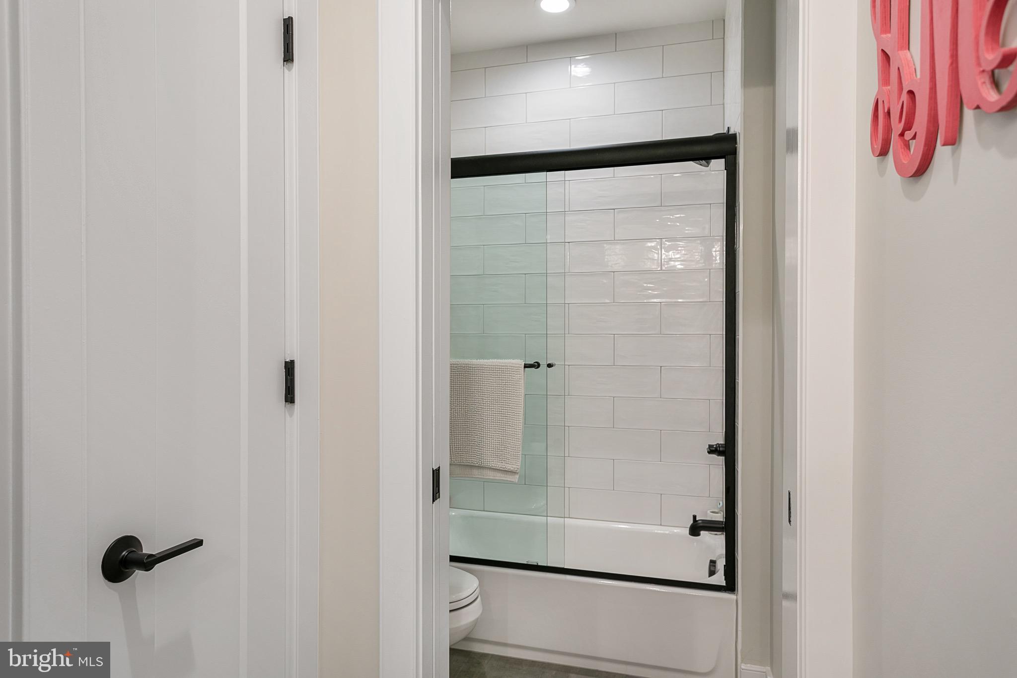 4219 Lorcom Lane Arlington, VA 22207 - Photo 28 of 44