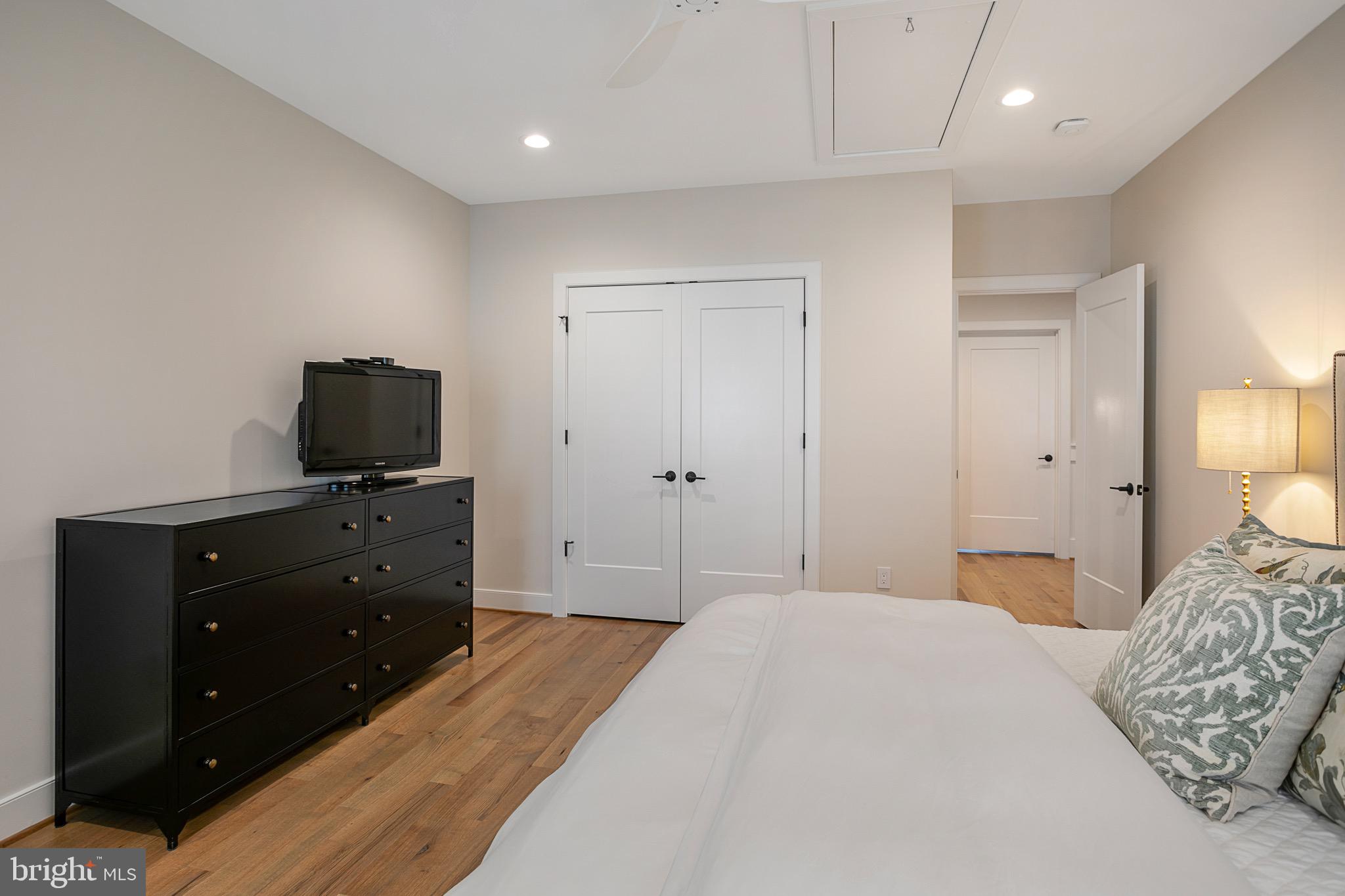 4219 Lorcom Lane Arlington, VA 22207 - Photo 36 of 44