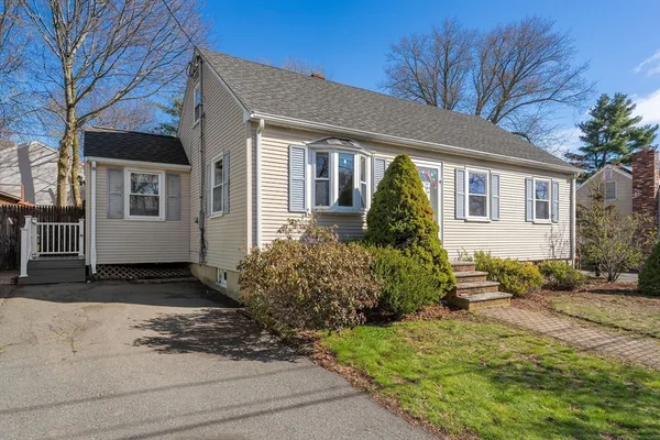 $625,000 | 35 MacArthur Road, Beverly, MA 01915