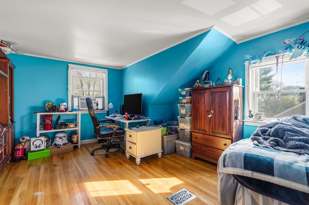 35 MacArthur Road Beverly, MA 01915 - Photo 17 of 27