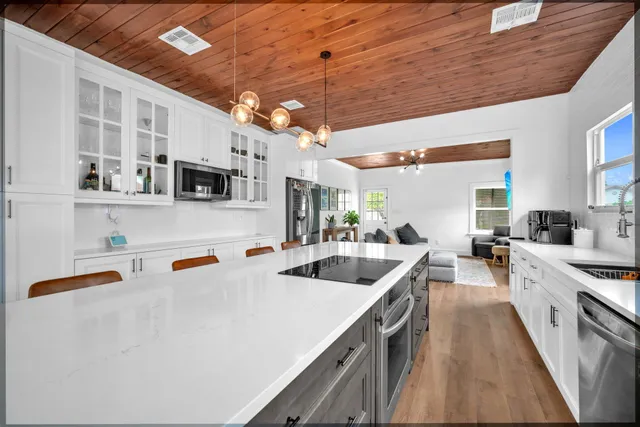 $5,200 | 1402 North N Street, Lake Worth, FL 33460