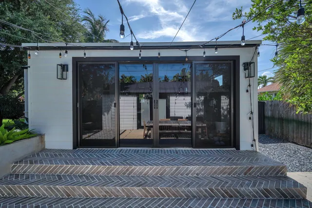 $5,200 | 1402 North N Street, Lake Worth, FL 33460