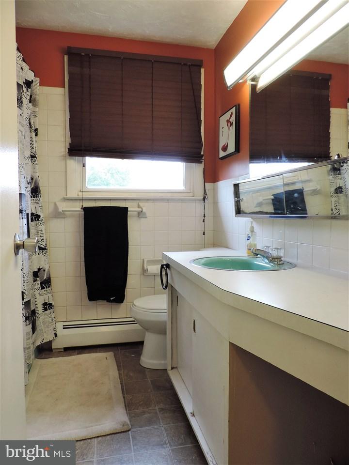 401 Pinehurst Road York, PA 17402 - Photo 19 of 33 Gallery Image 19