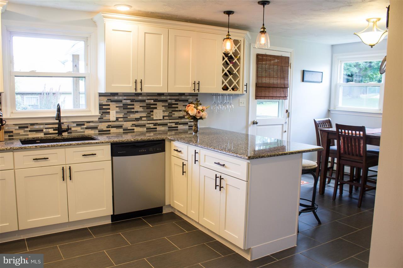 401 Pinehurst Road York, PA 17402 - Photo 5 of 33 Gallery Image 5