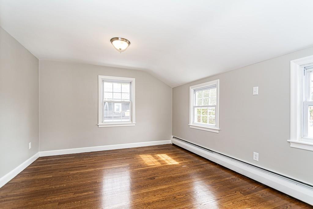 7 Edwards Road Wilmington, MA 01887 - Photo 13 of 33 Gallery Image 13