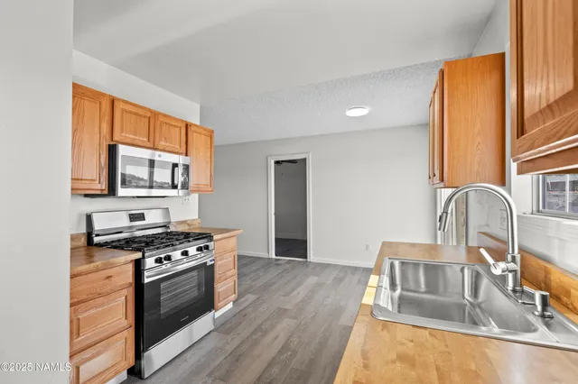 $519,999 | 7856 East Moon Beam Avenue, Flagstaff, AZ 86004