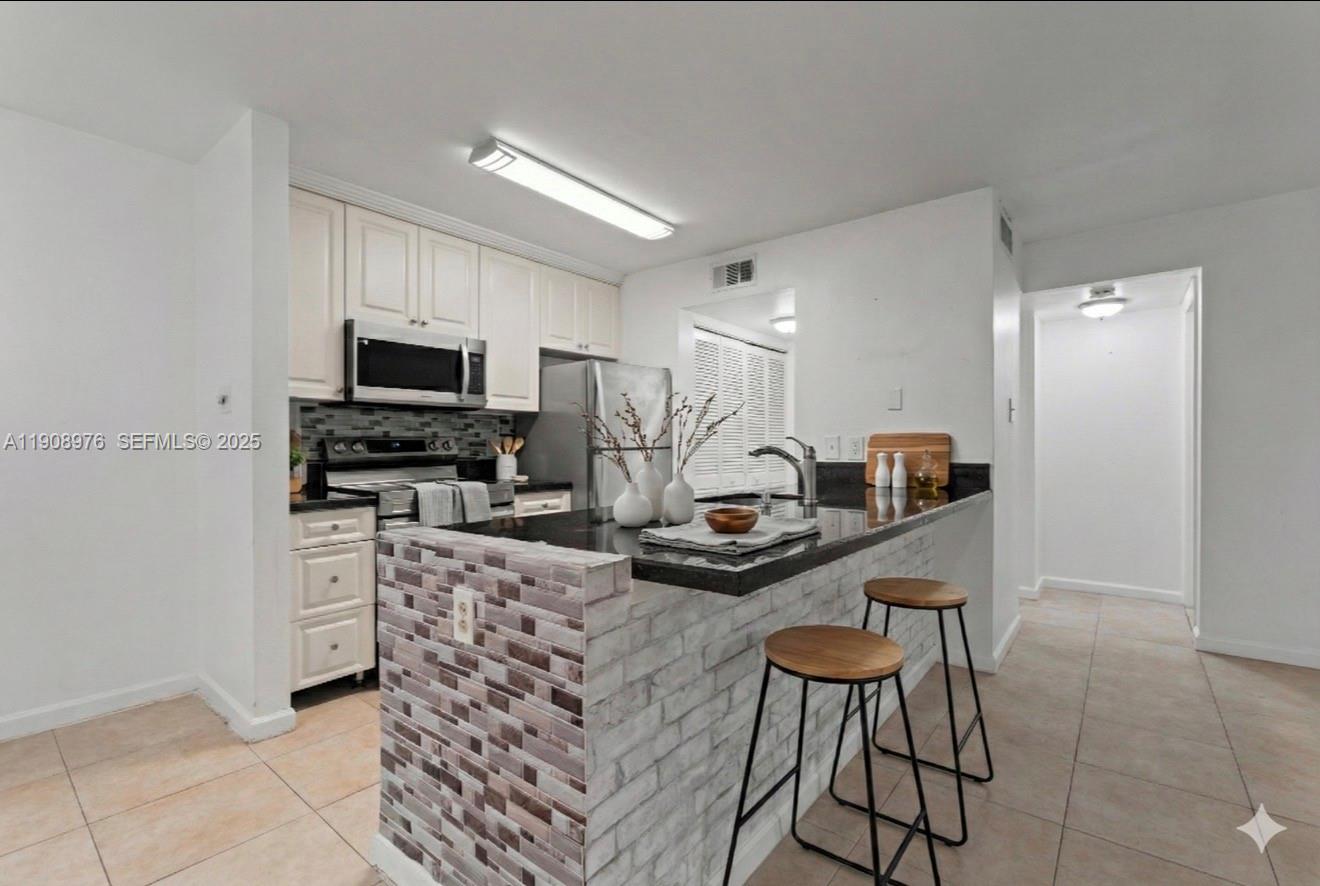 10421 Southwest 157th Place, Unit 206 Miami, FL 33196 - Photo 2 of 32