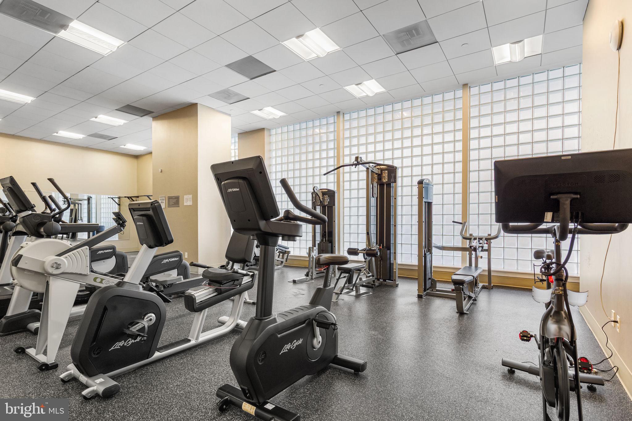 1020 North Highland Street, Unit 621 Arlington, VA 22201 - Photo 23 of 50 a view of a room with gym equipment