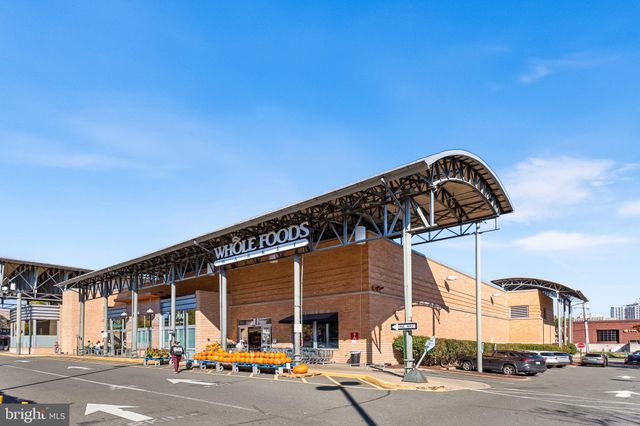 a view of building with outdoor space