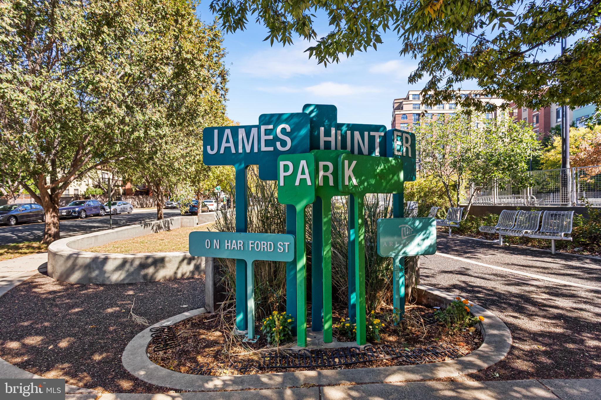 1020 North Highland Street, Unit 621 Arlington, VA 22201 - Photo 50 of 50 a view of a street with sitting area