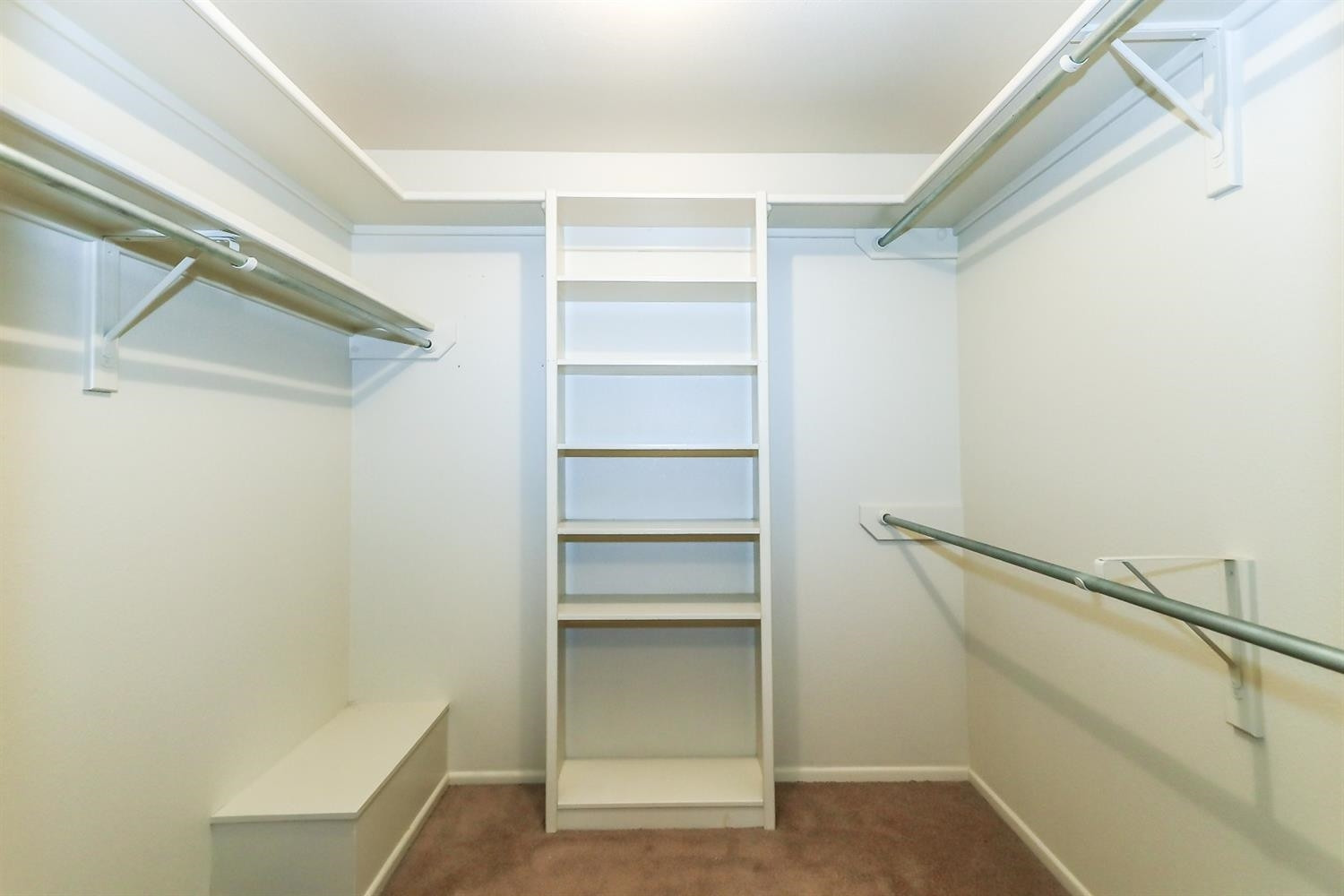 2602 North Cypress Road Lubbock, TX 79403 - Photo 21 of 31 Master Closet
