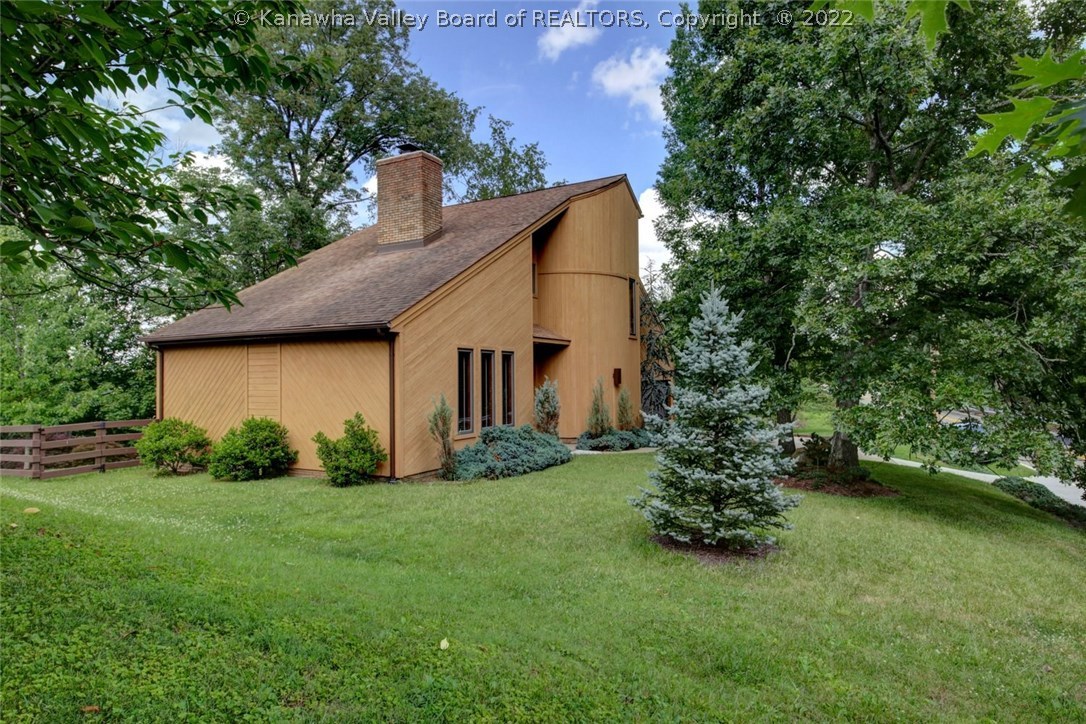 2051 Smith Road Charleston, WV 25314 - Photo 1 of 30 Gallery Image 1