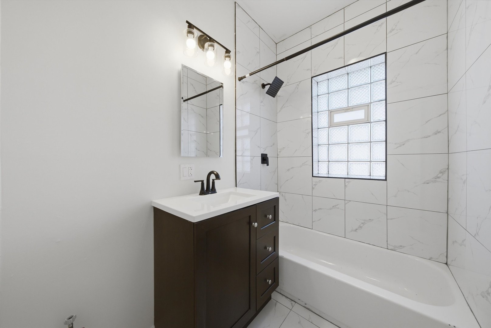 4957 West Superior Street, Unit 2 Chicago, IL 60644 - Photo 11 of 15
