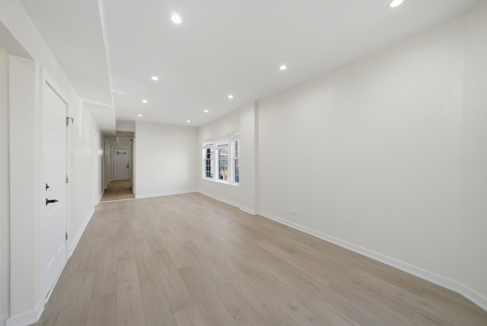 4957 West Superior Street, Unit 2 Chicago, IL 60644 - Photo 13 of 15