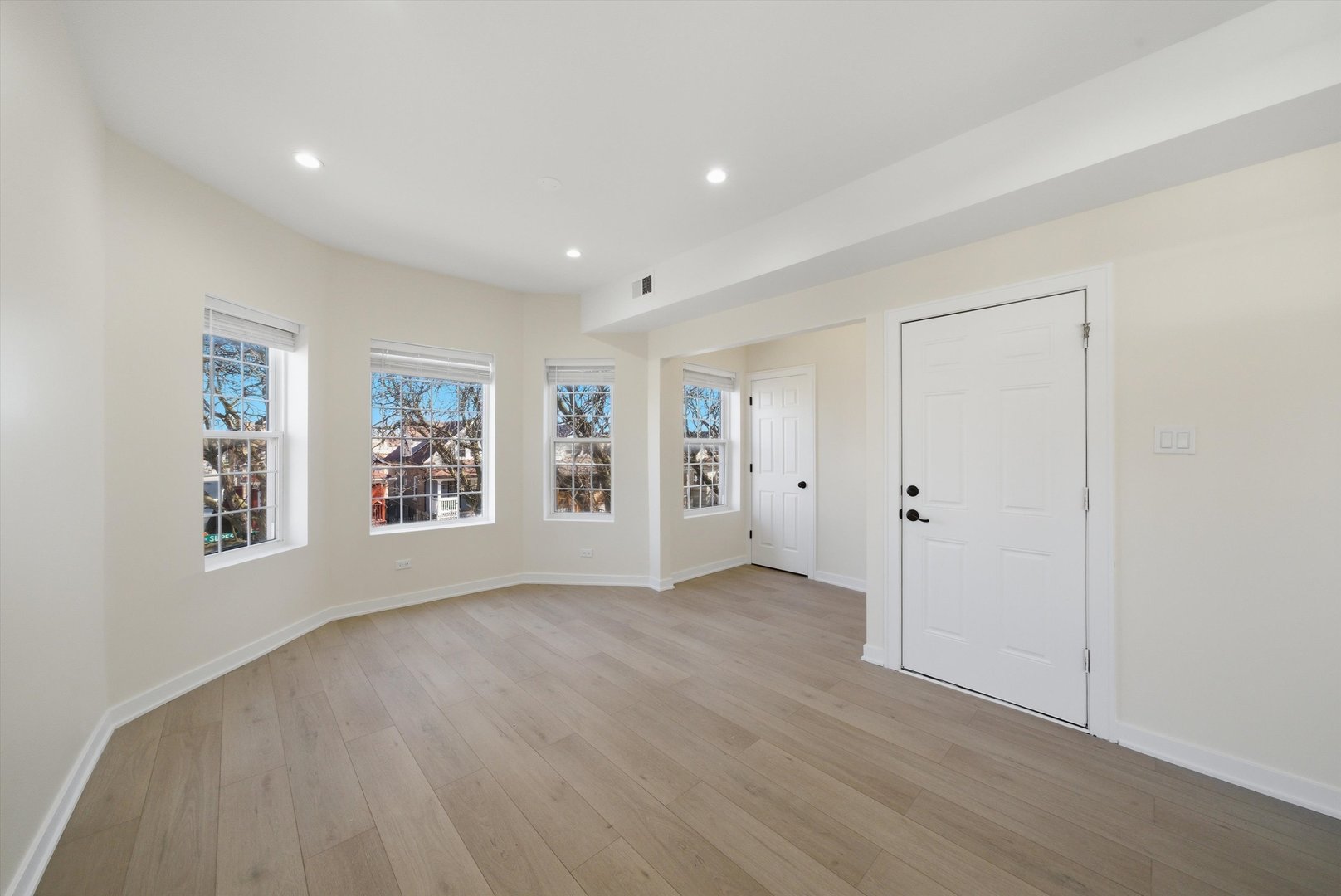 4957 West Superior Street, Unit 2 Chicago, IL 60644 - Photo 4 of 15