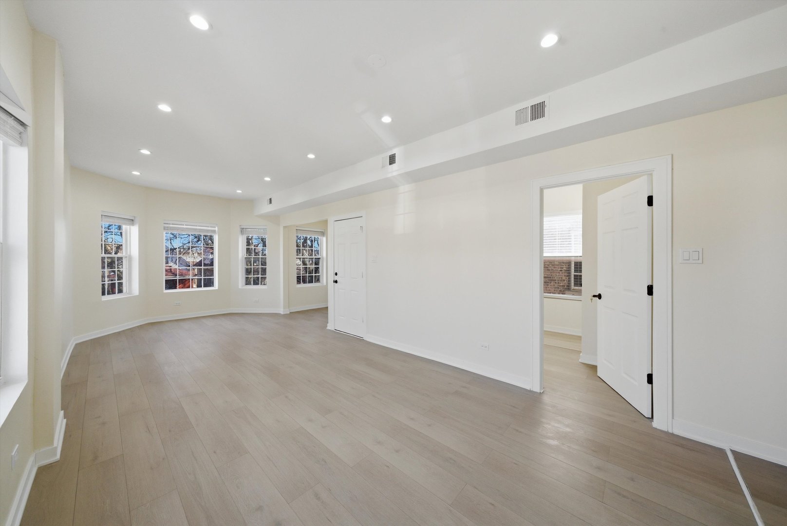 4957 West Superior Street, Unit 2 Chicago, IL 60644 - Photo 7 of 15