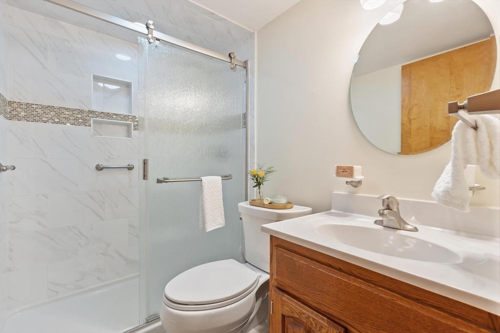 15 Alderbrook Road Andover, MA 01810 - Photo 20 of 34