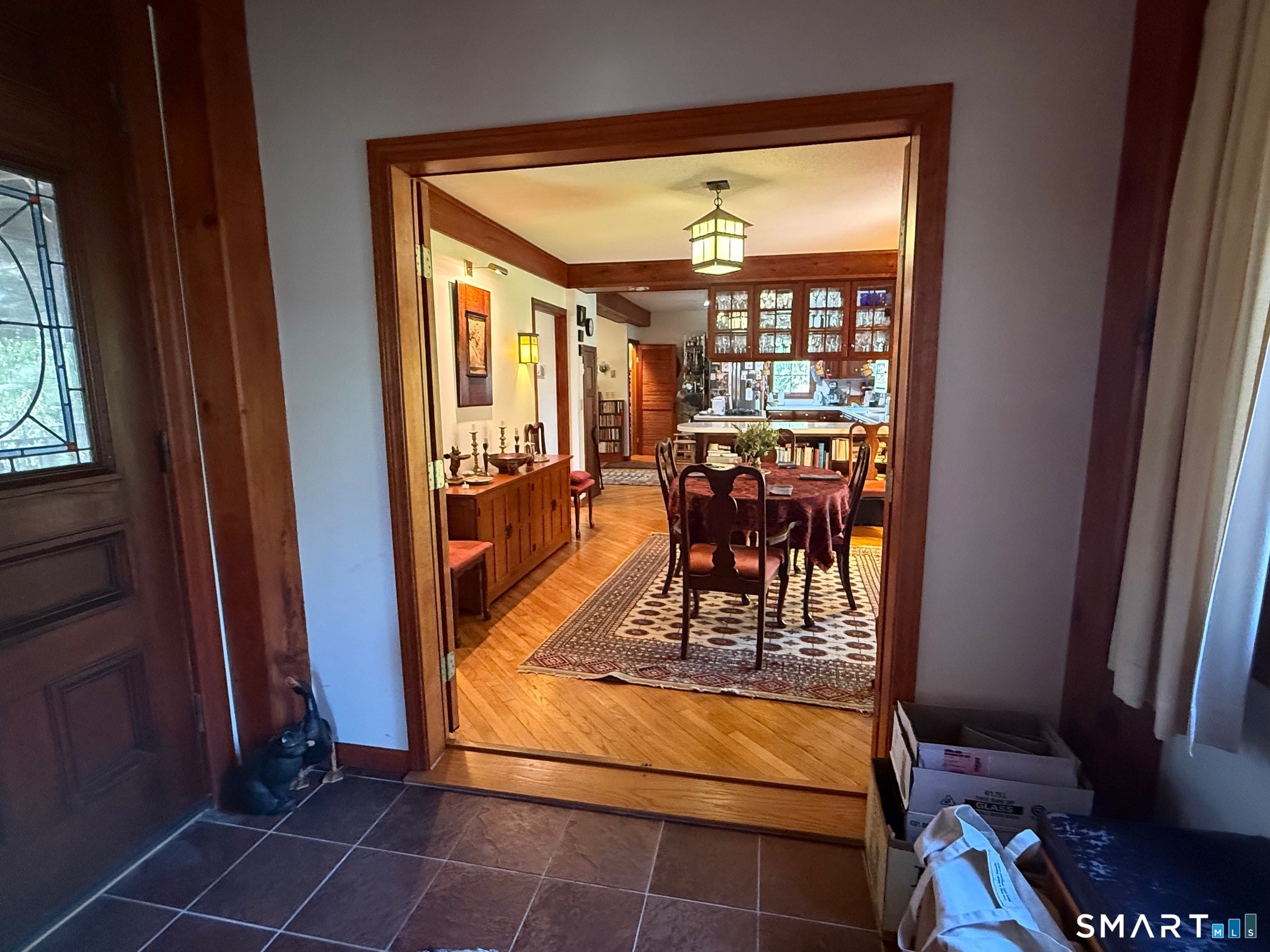 8 Ivy Road Stonington, CT 06355 - Photo 5 of 30 a view of a livingroom with furniture and front door