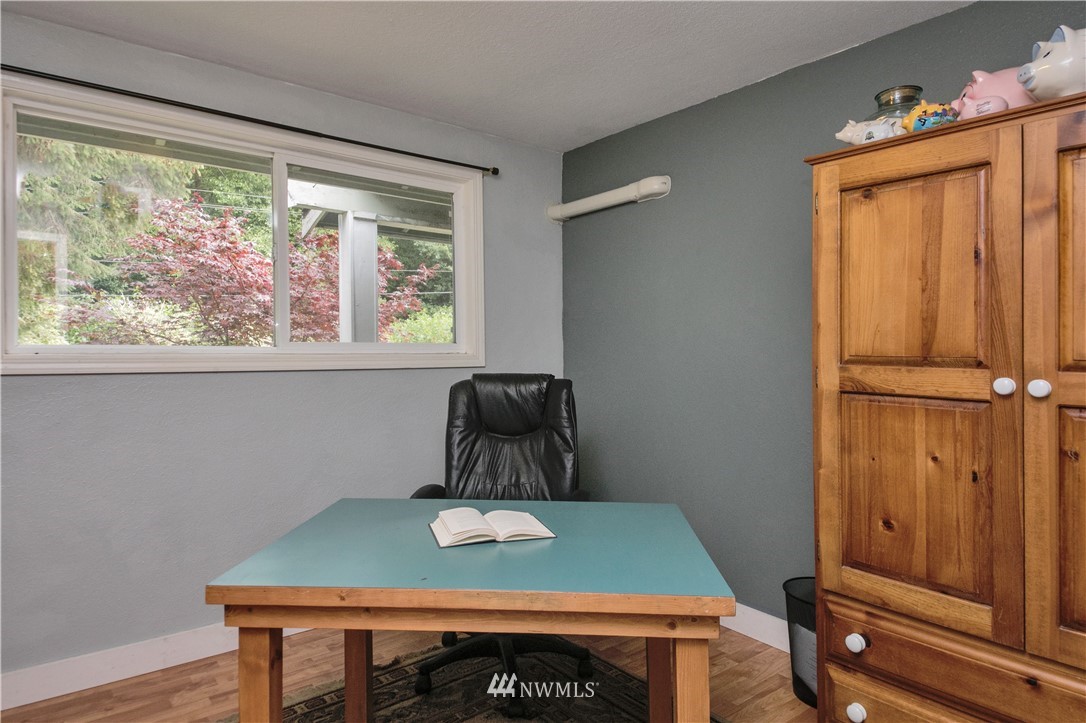 4202 Sandy Point Road Langley, WA 98260 - Photo 12 of 25 Gallery Image 12