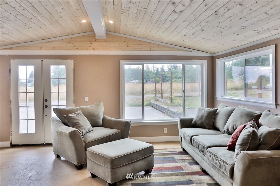 4202 Sandy Point Road Langley, WA 98260 - Photo 15 of 25 Gallery Image 15