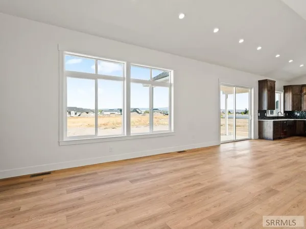 $730,000 | 1571 North 835 East, Shelley, ID 83274