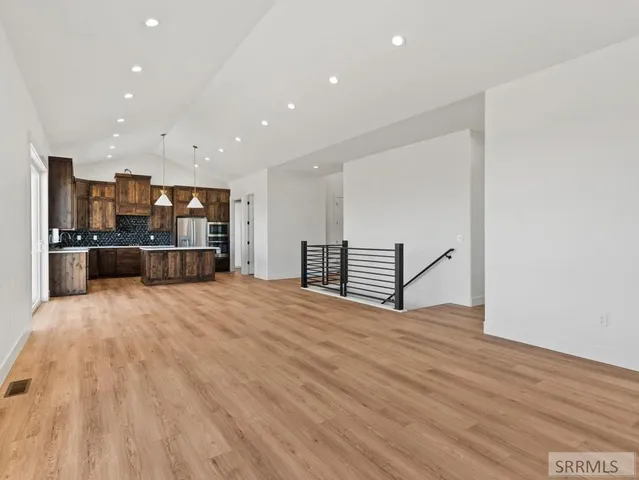 $740,000 | 1571 North 835 East, Shelley, ID 83274