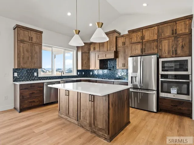 $740,000 | 1571 North 835 East, Shelley, ID 83274