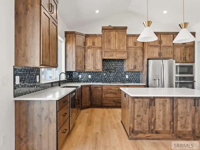 $740,000 | 1571 North 835 East, Shelley, ID 83274