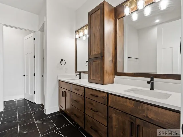 $740,000 | 1571 North 835 East, Shelley, ID 83274