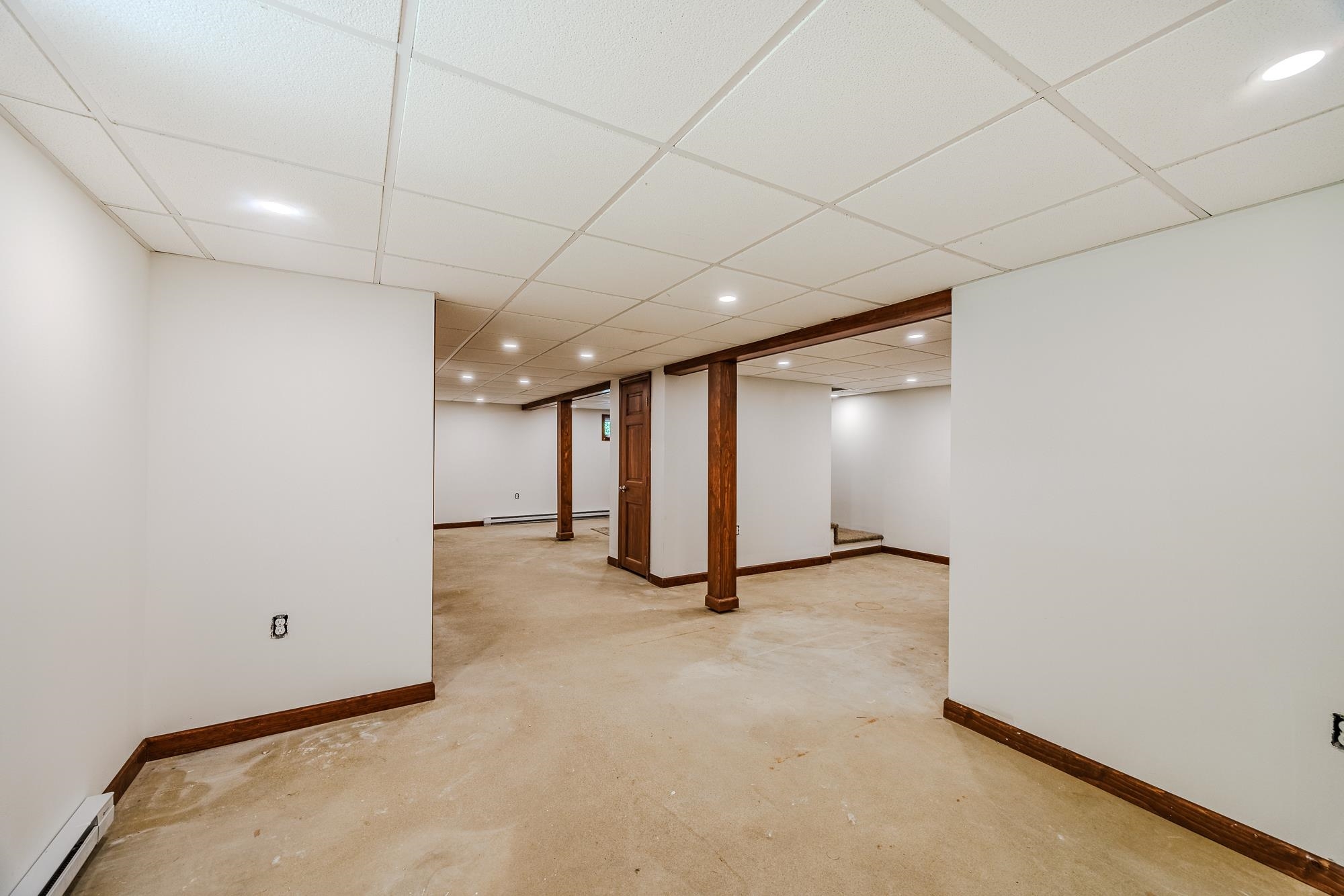 11 Hickory Drive Amherst, NH 03031 - Photo 27 of 40