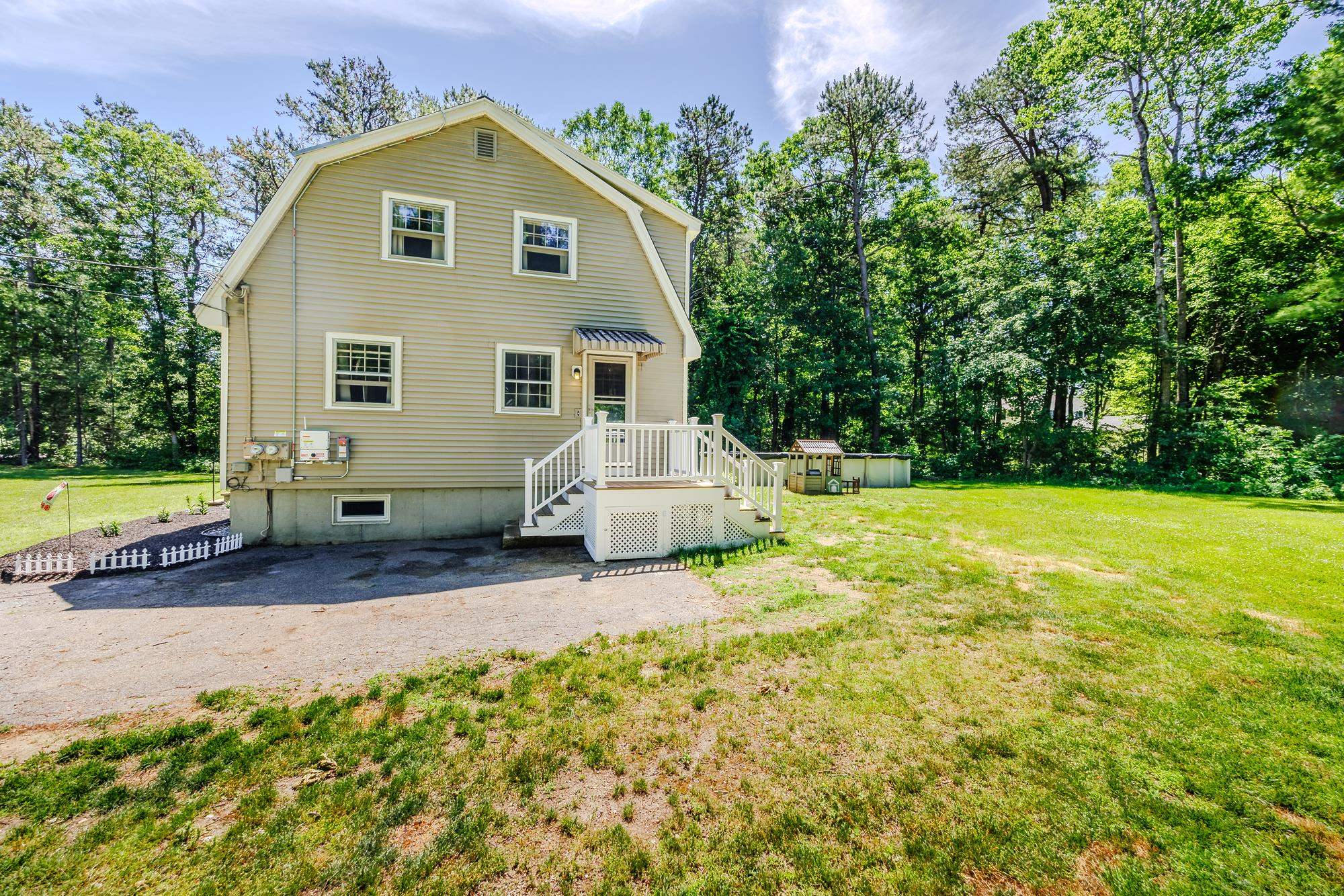 11 Hickory Drive Amherst, NH 03031 - Photo 29 of 40