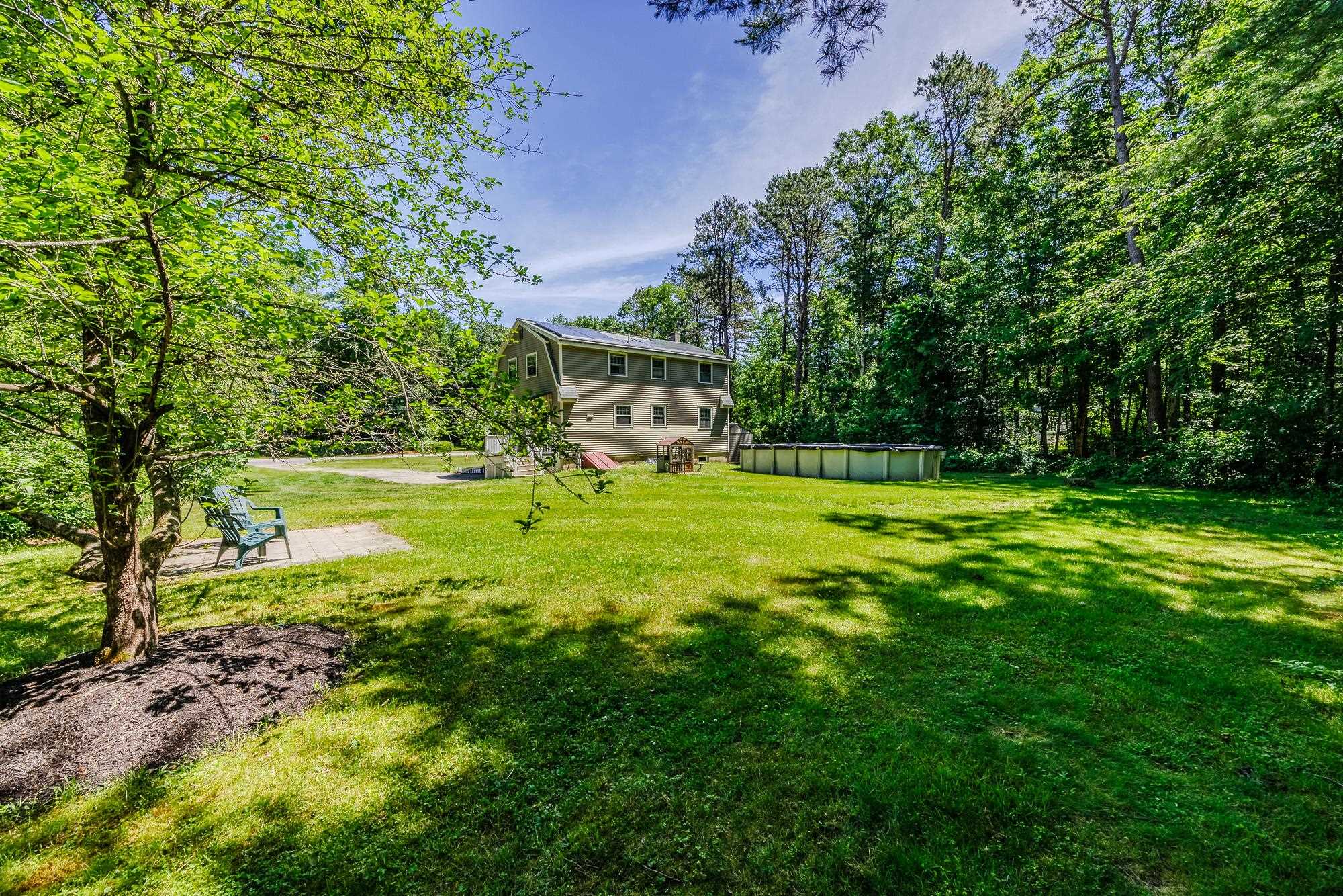 11 Hickory Drive Amherst, NH 03031 - Photo 34 of 40