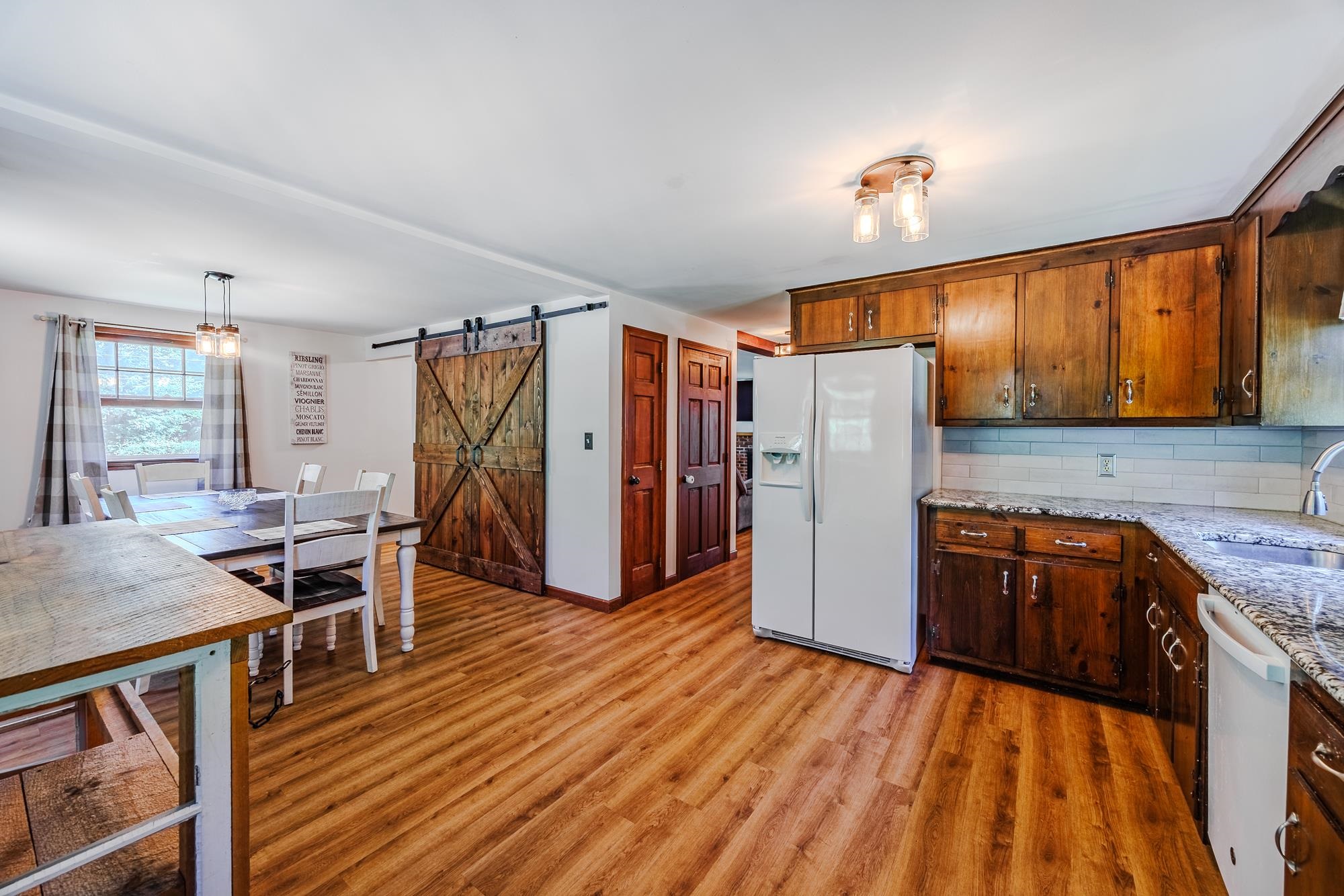 11 Hickory Drive Amherst, NH 03031 - Photo 5 of 40